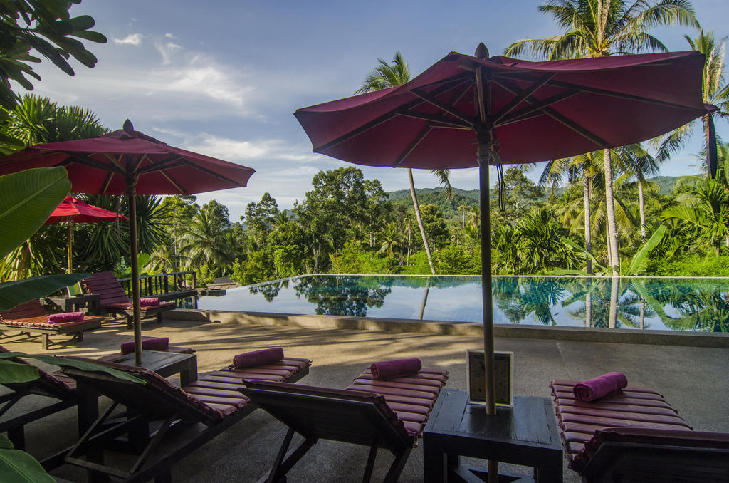 Kirikayan Residences Koh Samui छुट्टी का घर